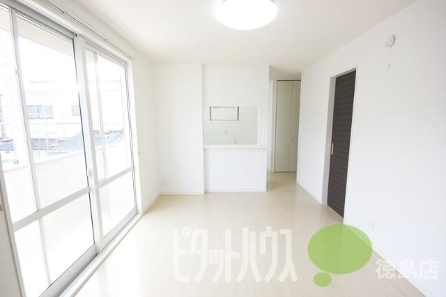 徳島市南沖洲アパート リビング