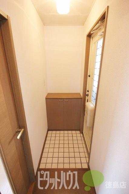 セジュール南昭和 A 玄関