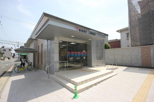 徳島大正銀行二軒屋支店：1804m