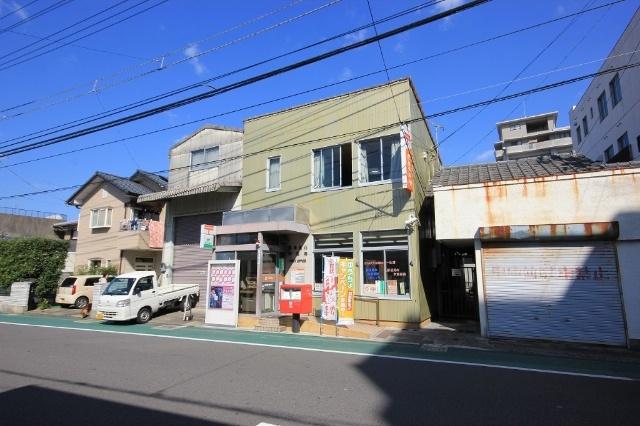 徳島前川郵便局：287m