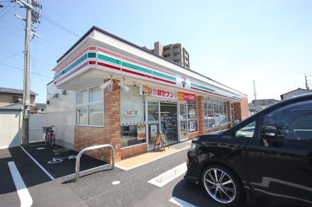 セブンイレブン徳島八万町下福万店：1426m