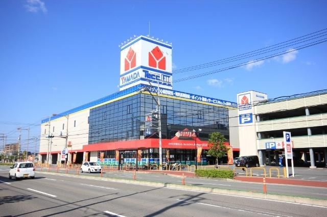 ヤマダデンキ家電住まいる館YAMADA徳島本店：1806m