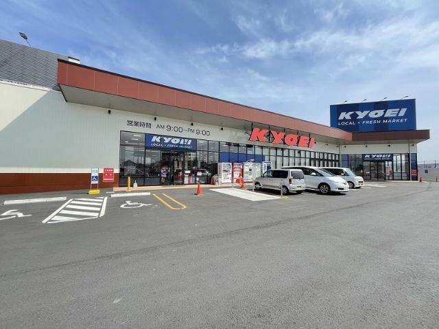 キョーエイ沖洲市場店：775m