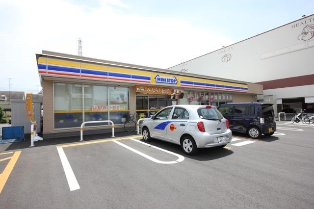 ミニストップ徳島南二軒屋町店：685m
