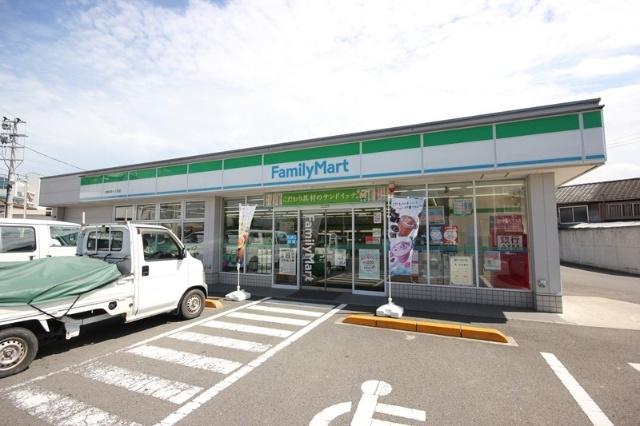 ファミリーマート北島田町一丁目店：461m