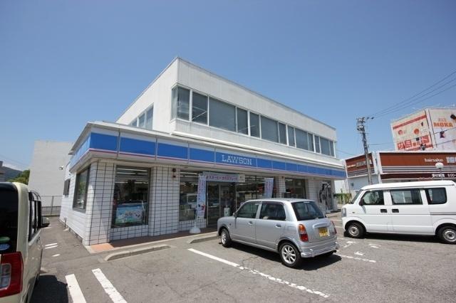ローソン徳島中吉野町店：423m