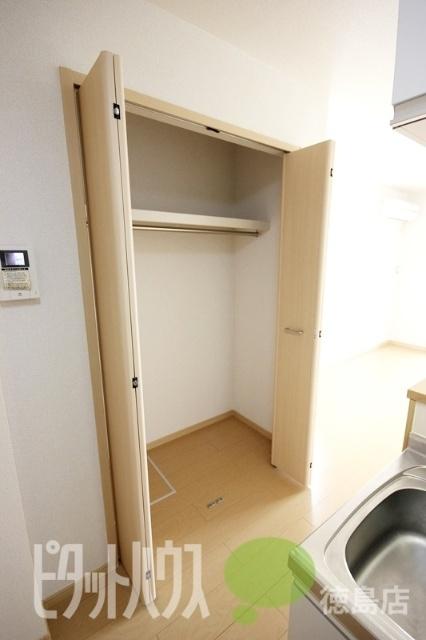 Ｖｉｌｌａ鶴島Ｂ（102） 収納