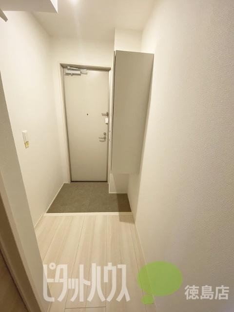アル・ソーレ沖浜（203） 玄関