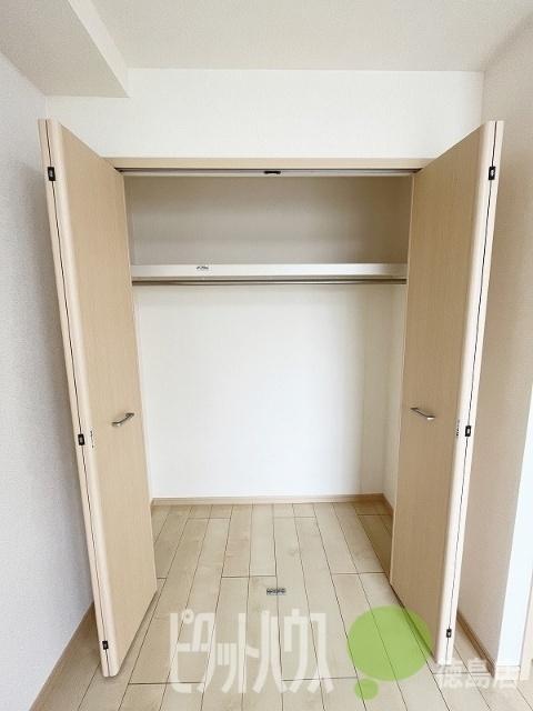 ウェザリア（405） 収納
