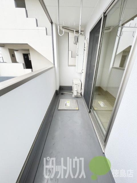 ウェザリア（405） バルコニー