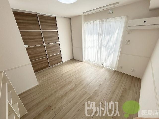 クレスト八万（103） リビング