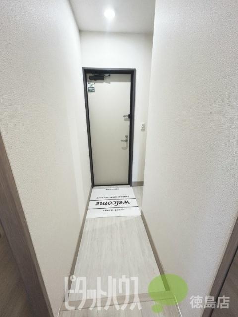 エグレットテラスⅡ（202） 玄関