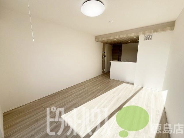 サンセール問屋町Ⅱ（307） リビング