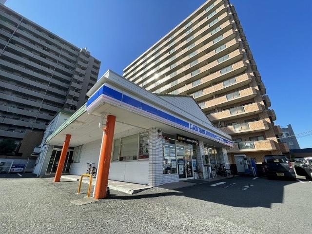 ローソン徳島佐古六番町店：93m