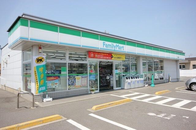 ファミリーマート小松島金磯店：450m