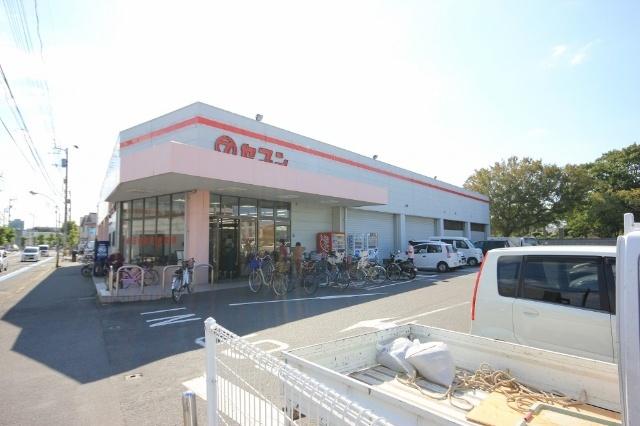セブン中吉野店：857m