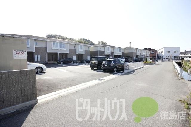 ルーベル論田Ｃ（105） 駐車場