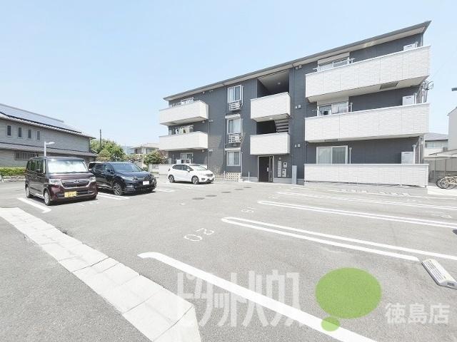 アル・ソーレ沖浜（203） 駐車場