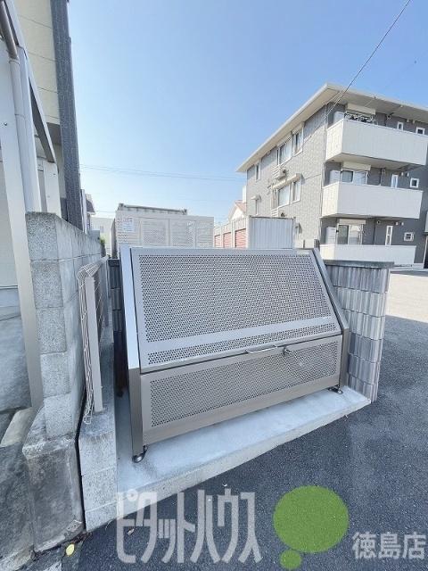 メゾン沖浜（305） 共有部分
