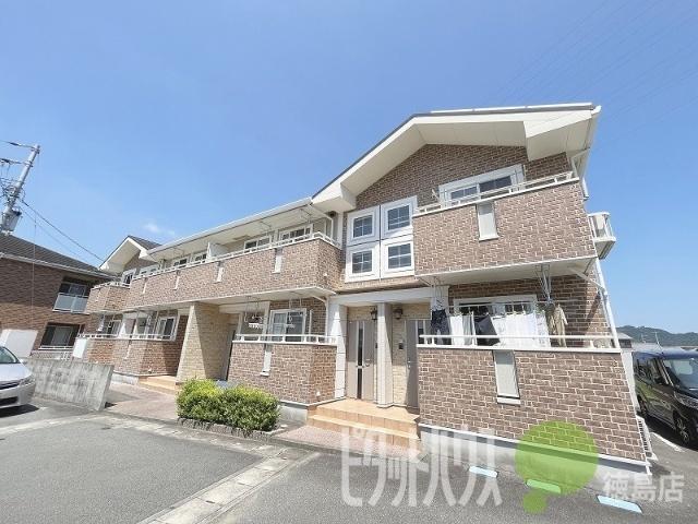 プレアヴェニューＤ（105） エントランス