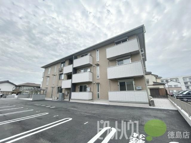 エムフルージュ（305） 外観