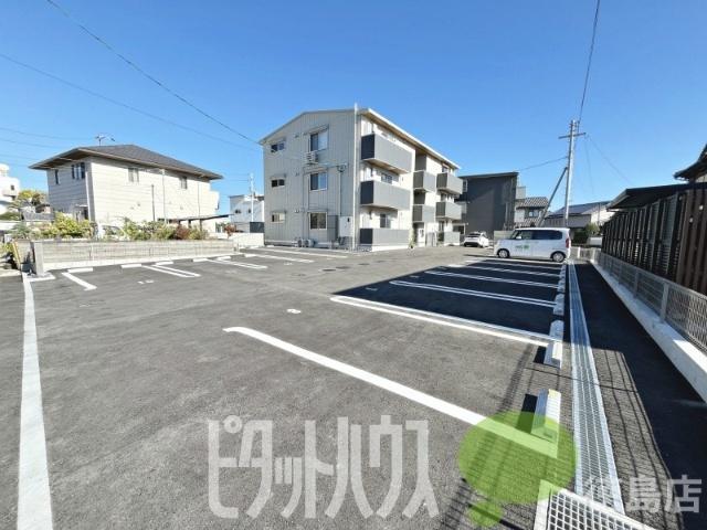 アーバンライフヒロ沖浜（303） 駐車場