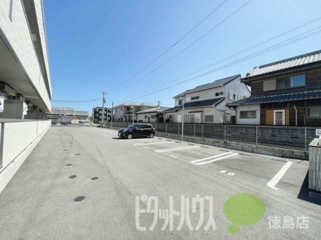 ジャスミンＨＹＭ Ⅱ（203） 駐車場