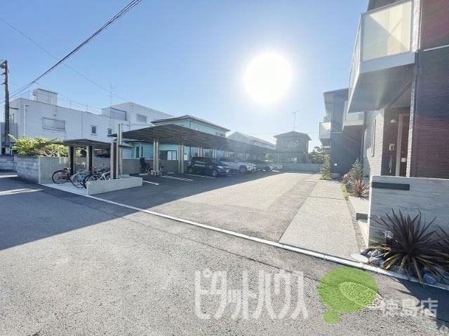 徳島市安宅アパート 駐車場