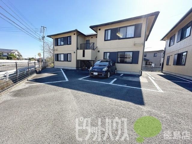 レトア三軒屋 駐車場
