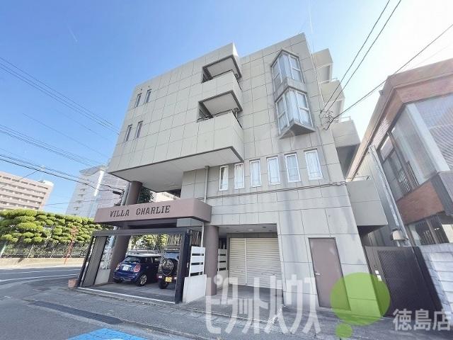 ヴィラチャーリー 外観