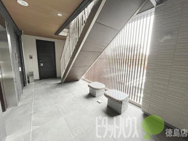 徳島市蔵本元町マンション ロビー