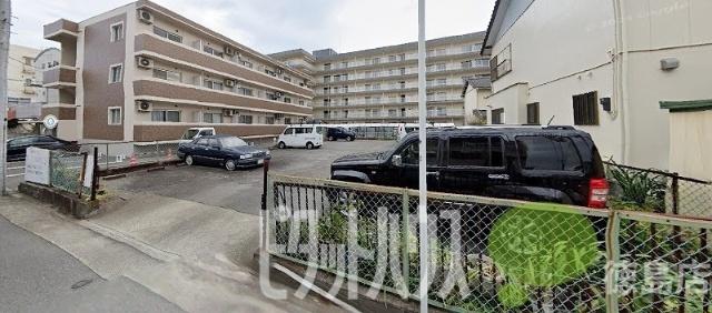徳島市昭和町マンション 駐車場
