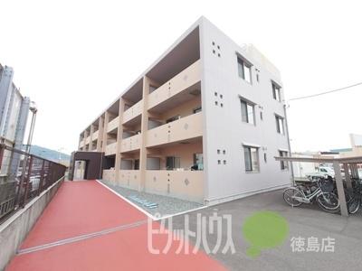 徳島市万代町マンション エントランス