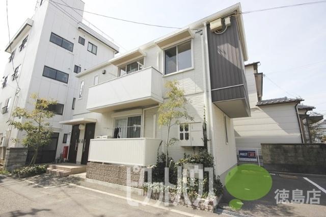 徳島市南沖洲アパート エントランス