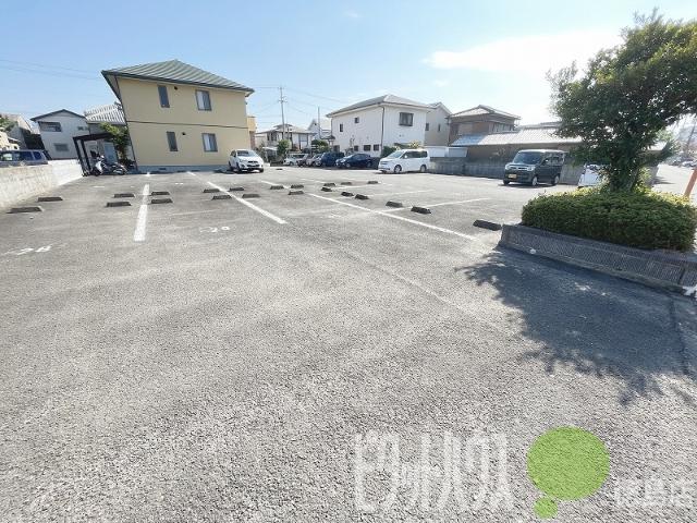 徳島市末広アパート 駐車場