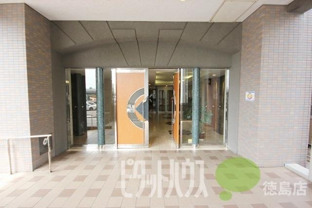 徳島市かちどき橋マンション エントランス