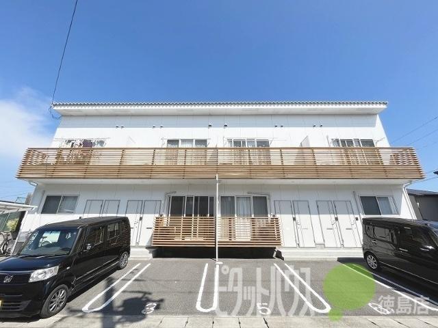 徳島市南沖洲アパート 駐車場