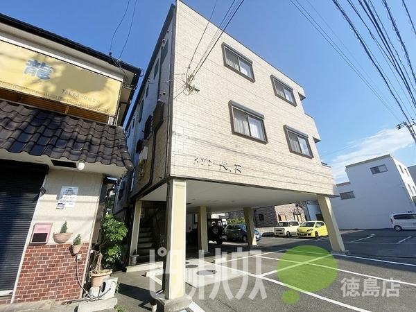 メゾンK.R 物件画像