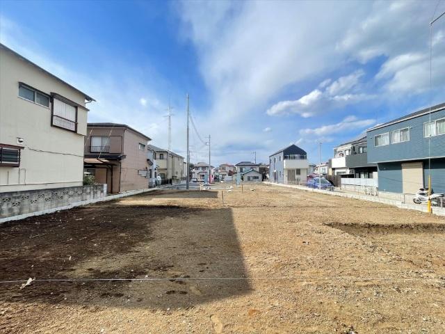 【子育て世代に大変良い環境】全9区画の現地です。同世代の家族が集まりやすく、新たなコミュニティが形成できます。