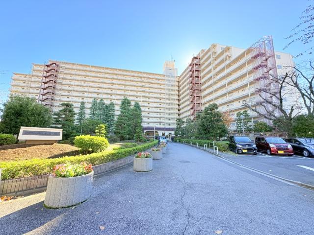 【フルリノベーション物件】武蔵野線「八柱」駅徒歩12分、新京成電鉄「新八柱」徒歩13分で二沿線利用可の南向き2LDK 物件です。