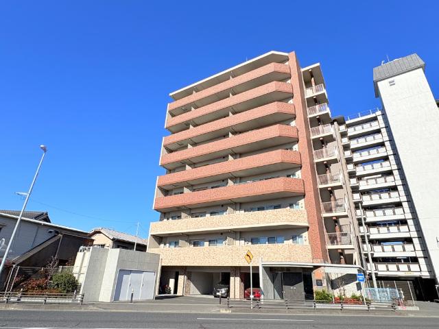 【『馬橋』駅徒歩7分の1LDK角部屋】忙しい朝、遅い帰宅時にも安心の駅近物件です。徒歩圏内にスーパーやコンビニが揃っているのでお買い物も不便しません。
