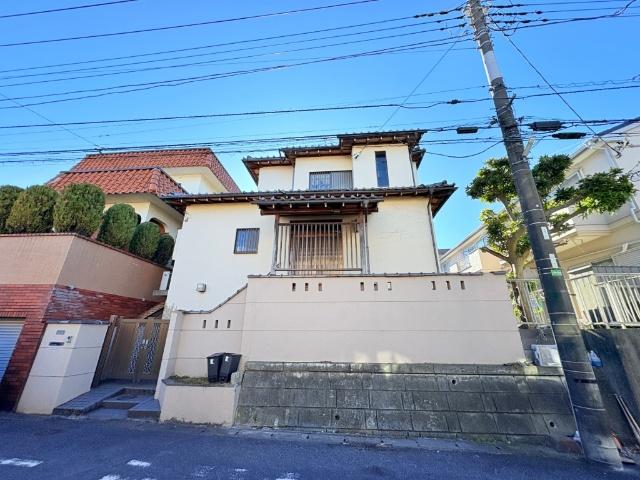 【ゆったり57坪の整形地】解体後更地での引き渡しのため余計な解体費用も掛かりません。