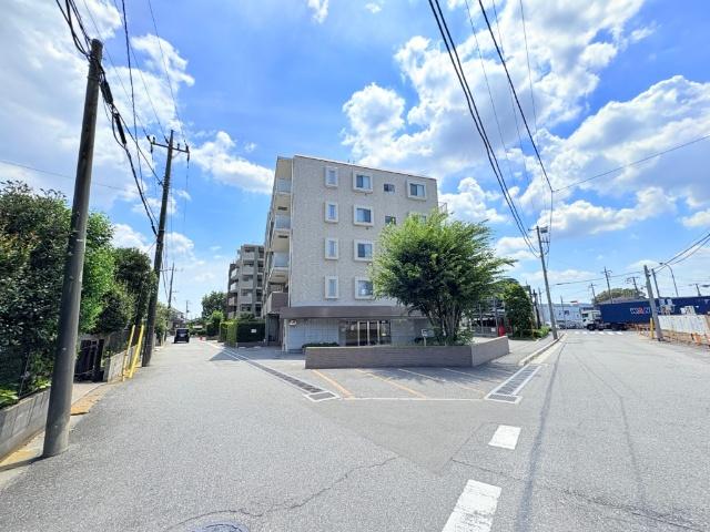 【『北小金』駅徒歩13分の立地】大事なペットと一緒に暮らせるマンションです。