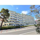 【『新八柱』駅徒歩7分の好立地】忙しい朝、遅い帰宅時にも安心の駅近物件です。駅前が栄えているのでお買い物にも不便しませんね。