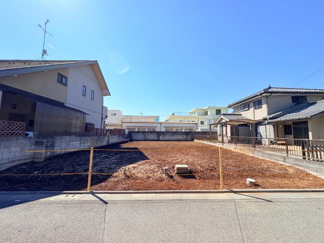 【家族の夢を叶える建築条件無し売地】お好きなハウスメーカーで建築が可能です。間取り参考資料もご用意致します。お気軽にご相談下さい。