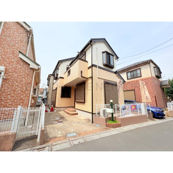 【新規リフォーム物件】外壁・屋根塗装、クロス貼替、キッチン・洗面化粧台・1階トイレ交換、給湯器交換、畳表替え、襖・障子貼替等々。