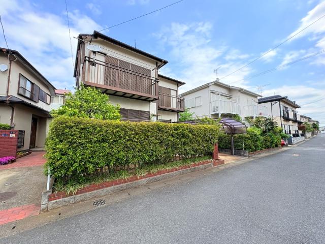 【ゆったり42坪の整形地】古屋付きでのお引渡しになります。