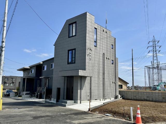 【『流山おおたかの森』駅徒歩16分！】徒歩圏内にスーパーやコンビニが揃っています。
