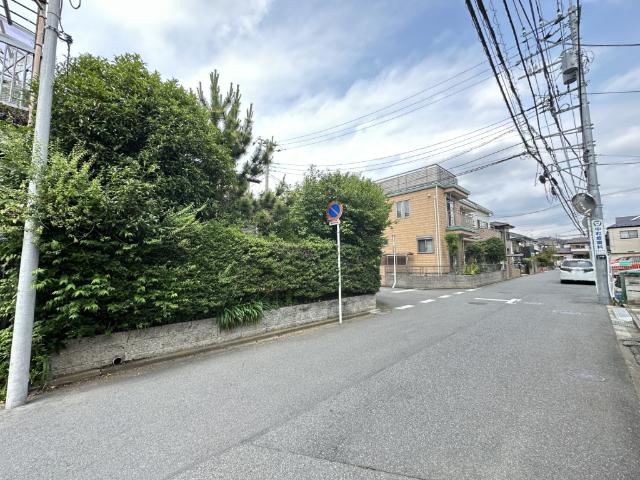 【解体後更地渡し】現在古屋がありますが、解体後に更地にてお引渡しになります。