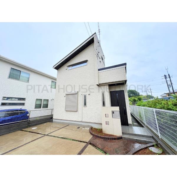 【2016年築リフォーム済みデザイン住宅】全居室採光の美麗物件です。3LDK→4LDKへ間仕切り可能です。